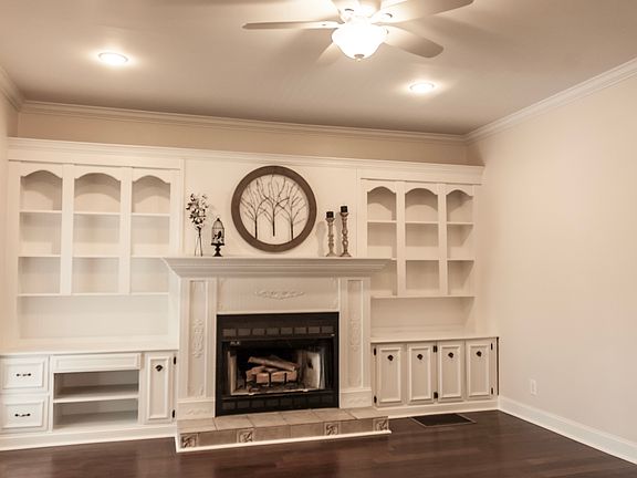 fireplace w/ built-ins