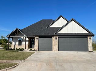 5013 Grand Canyon Blvd, Mustang, OK 73064