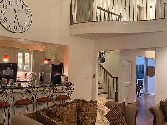 4th image of 4610 Texana Dr