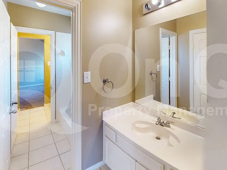 4536 Brenda Dr — Photo 13