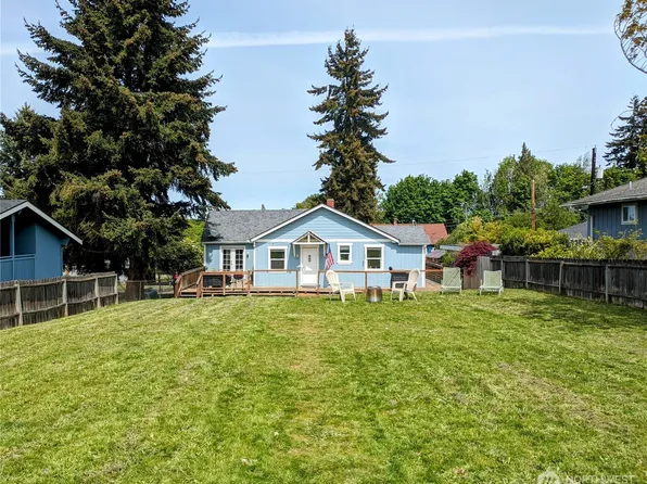 723 E 10th Street, Port Angeles, WA 98362