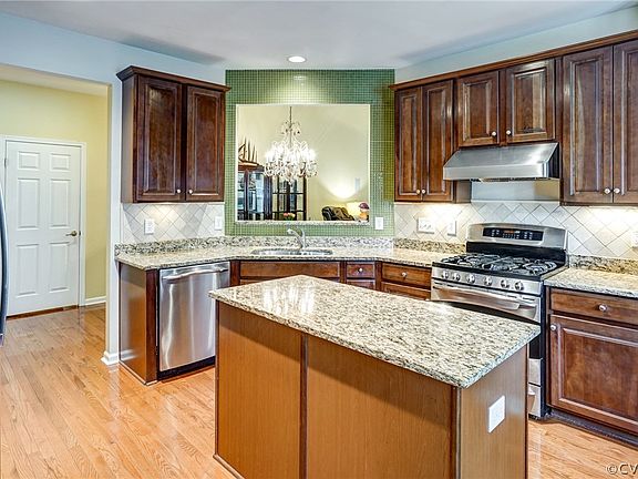 5th image of 106 Siena Ln