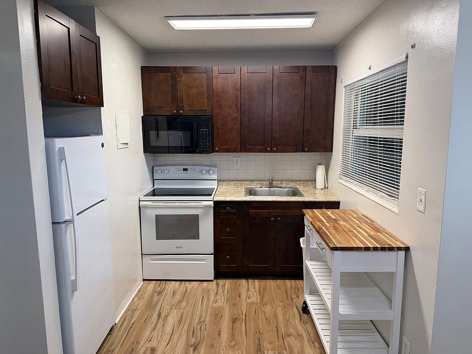 1st image of 3071 NW 9th Ave APT 4