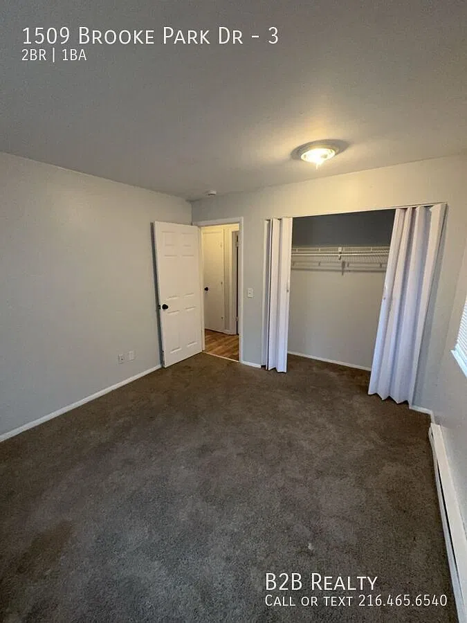1509 Brooke Park Dr — Photo 2