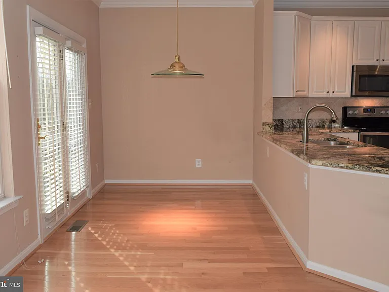 8933 Royal Astor Way — Photo 21