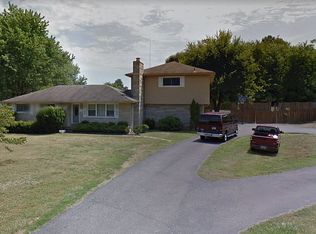 3060 Mayfield Rd, Paducah, KY 42003