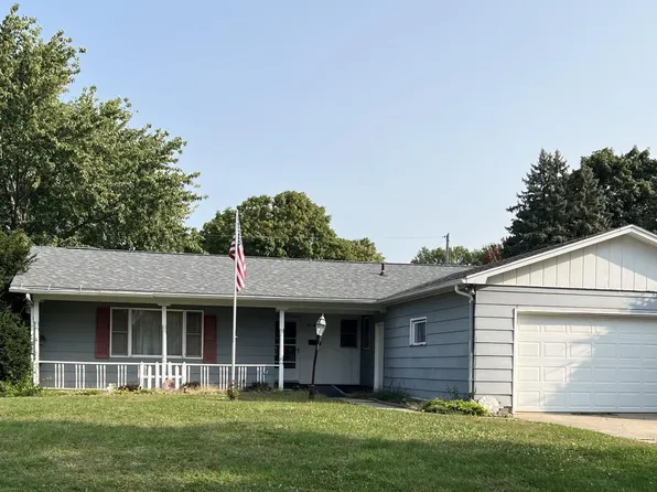 610 NW 8th St, Galva, IL 61434