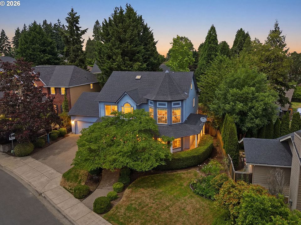 1st image of 3325 Park Hills Dr