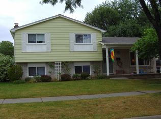 30090 Avondale Dr, Madison Heights, MI