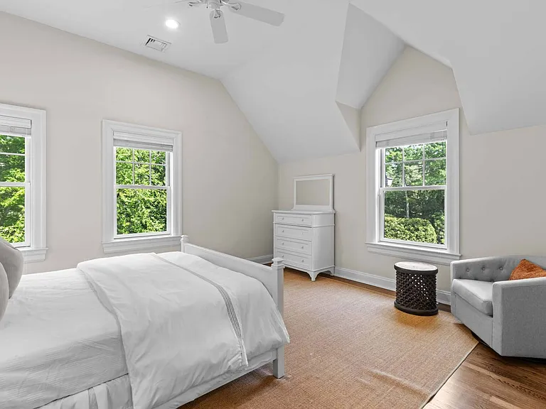 23 Arbutus Rd — Photo 15