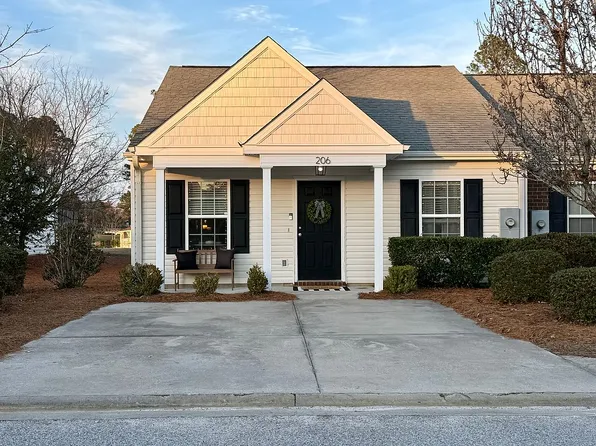 206 Sunview Dr, Statesboro, GA 30458