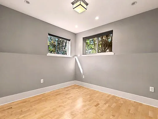 1014 E Denny Way #B — Photo 14