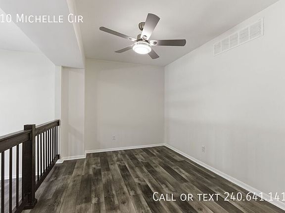 5th image of 210 Michele Cir