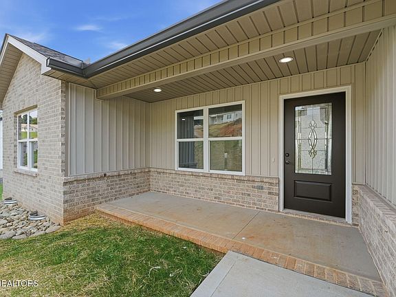 3rd image of 145 Middle Glen Rd Lot 39