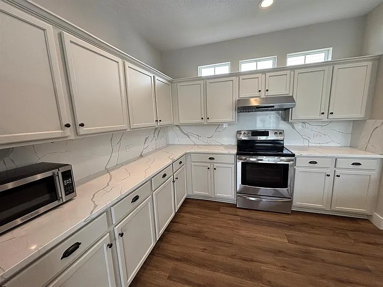 903 Yew Ct — Photo 20