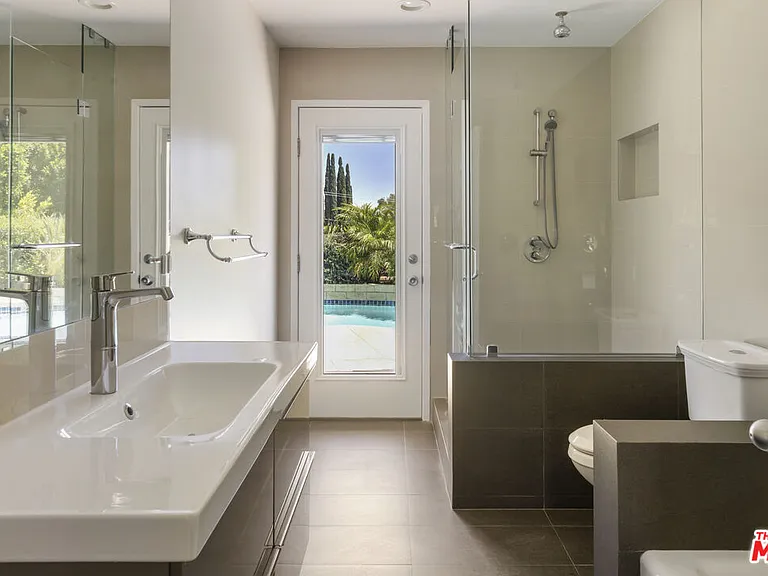 22427 De Kalb Dr — Photo 19