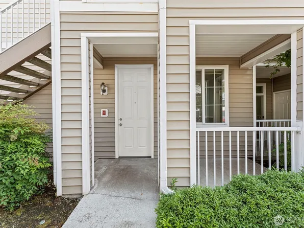 10015 186th Place E #109, Puyallup, WA 98375
