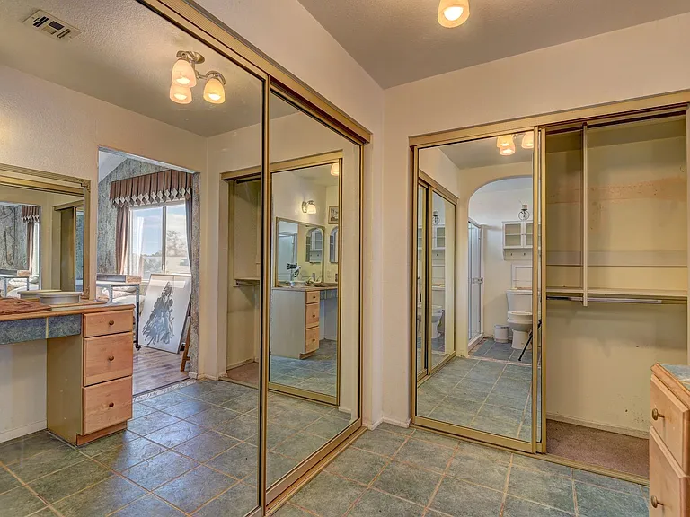 3751 El Camino Rd — Photo 20