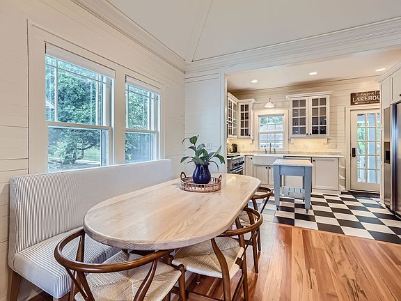5th image of 125 Crabapple Ln
