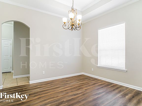 5th image of 664 Porta Rosa Cir