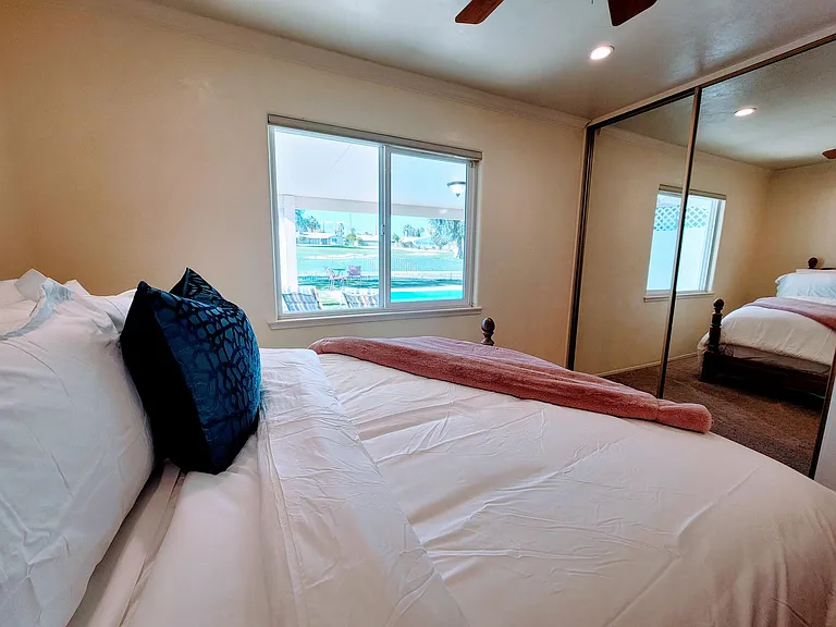 42445 Kansas St — Photo 17