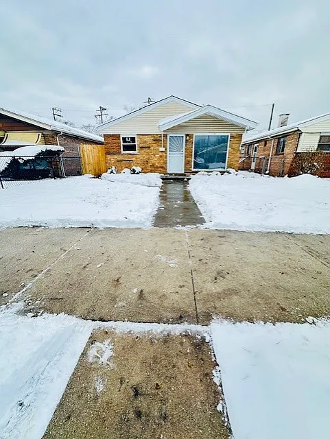 9508 S Green St photo 1