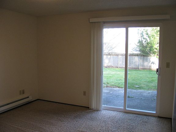 5th image of 11007 66th Ave E APT 1
