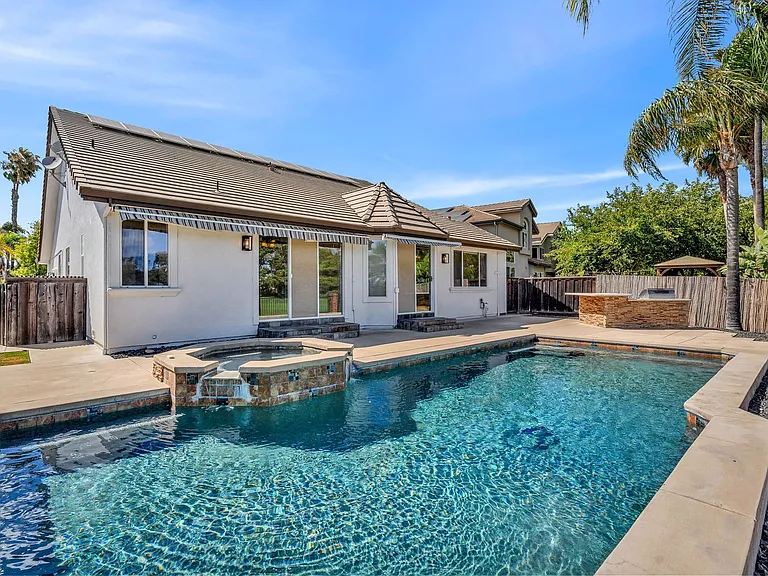 2317 Wayfarer Dr — Photo 48