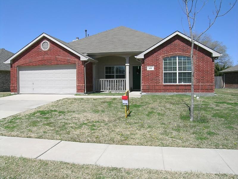 1st image of 109 Meadow Bend Trl