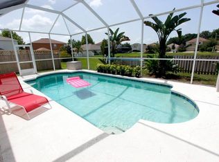 1611 Atlantic Dr, Ruskin, FL 33570