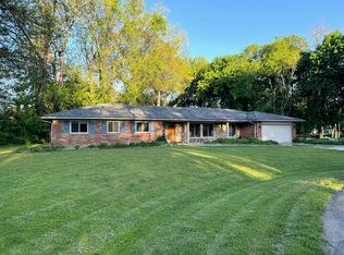 5653 Kolly Rd, Bloomfield Hills, MI 48301