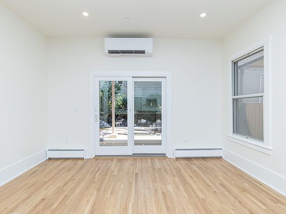 5th image of 217 Trenton St #1AB