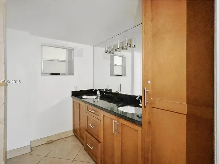 16450 Miami Dr #103 — Photo 6