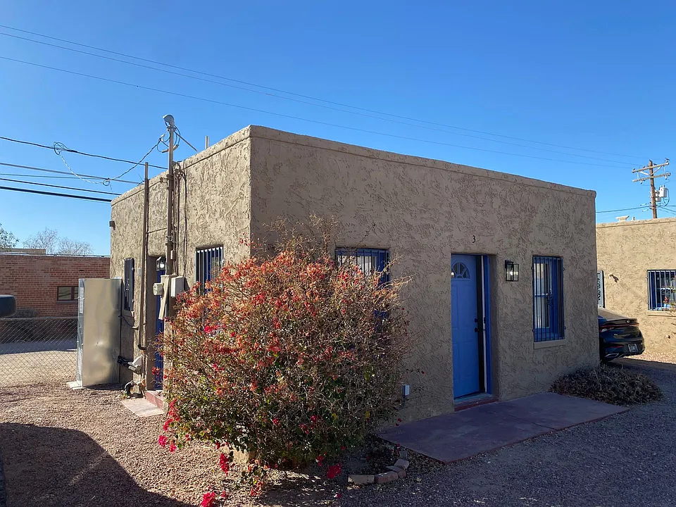 10 W Rillito St