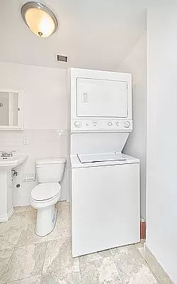 4th image of 509 Myrtle Ave APT 3B