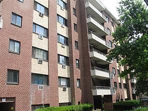 1st image of 395 Westchester Avenue #LE