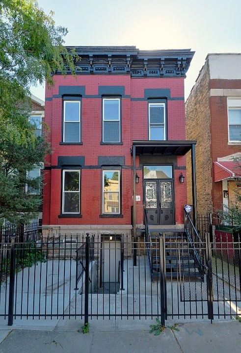1st image of 2321 W Warren Blvd #G