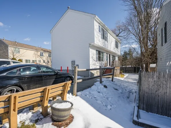 100 Franklin St APT A1, Whitman, MA 02382