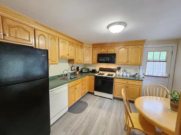 7 Libby Ave, Reading, MA 01867