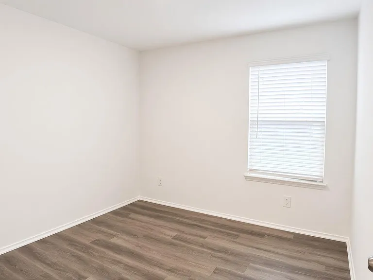 21610 Violet Ridge Rd — Photo 21