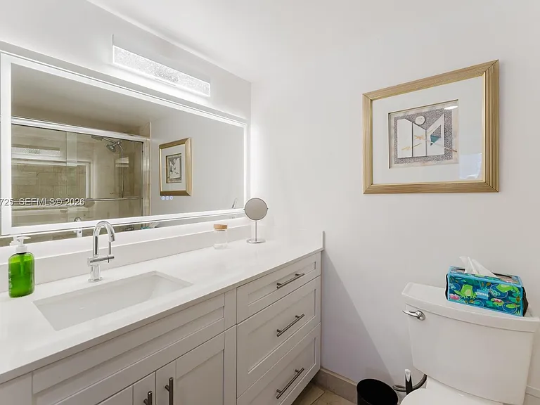 2301 Collins Ave #804 — Photo 15