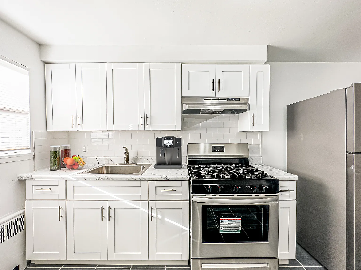 1 bed, 750 sqft, $1,325 — Photo 3