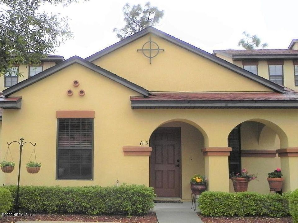 1st image of 613 Briar Way Ln