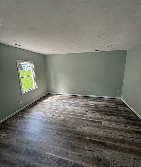 7421 Wilson Farm Ln — Photo 3