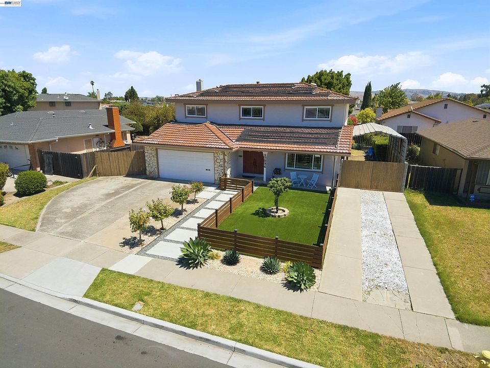 1st image of 37896 Manzanita St