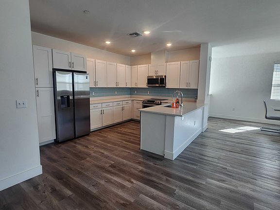 3rd image of 5301 E Commerce Way Unit 18104