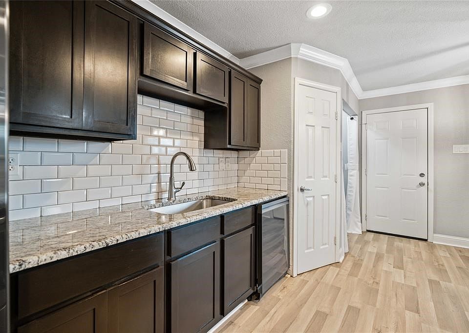 1st image of 7212 Harwick Ln