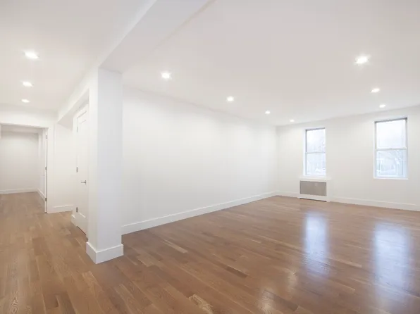 602 Avenue T image 1 of 11