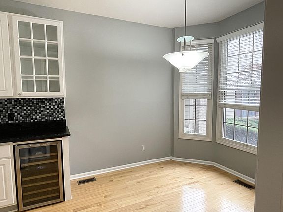 3rd image of 16672 Lyonhurst Cir #1