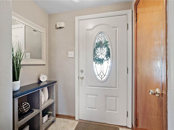 2nd image of 1118 Kirsopp Ave
